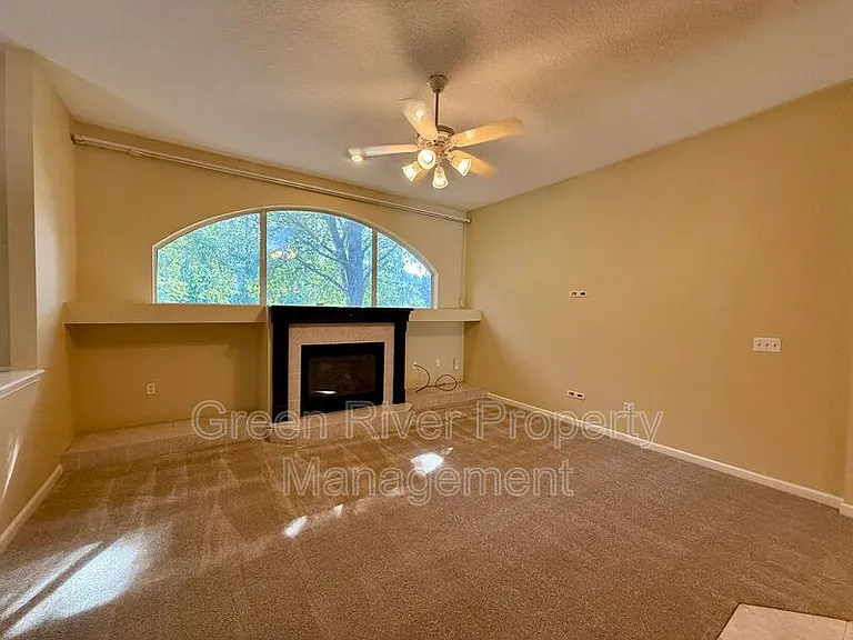 8716 Canopy Oaks Dr — Photo 23