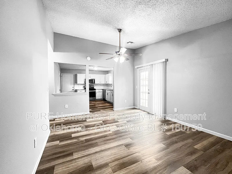 3 bed, 2.0 bath, 1155 sqft, $1,545 — Photo 4