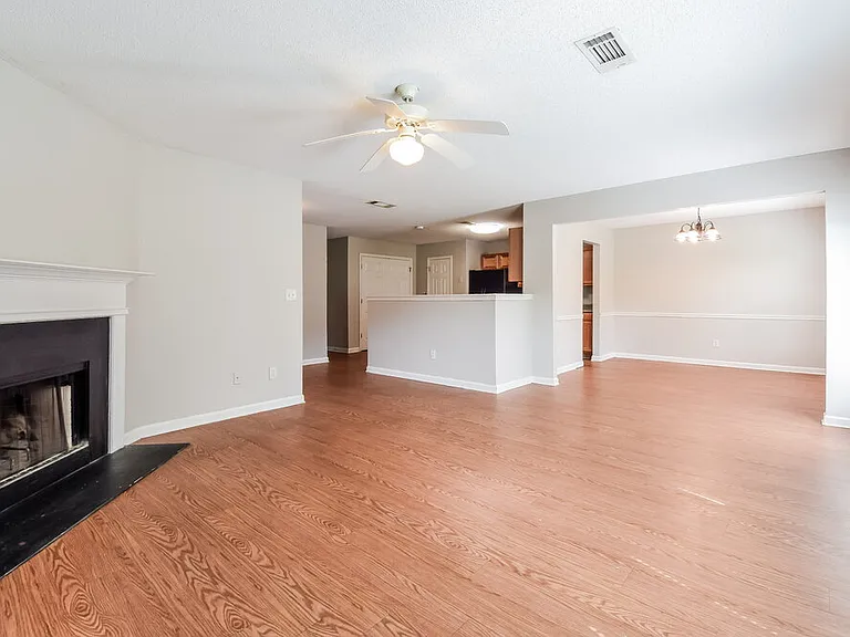 3038 Summer Breeze Dr — Photo 6