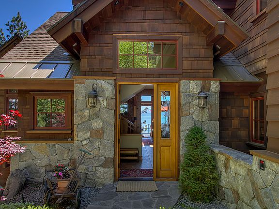3rd image of 3266 Edgewater Drive