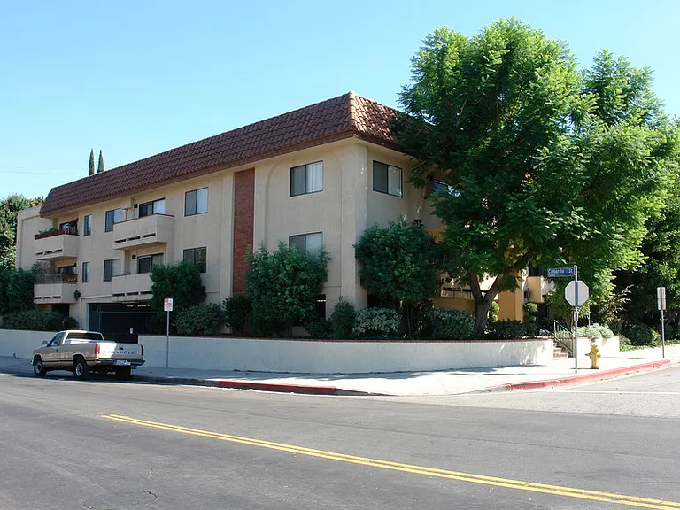 4750 Sepulveda Blvd #202 — Photo 2