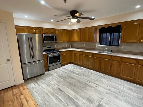 93 Osborne Ter, Newark, NJ