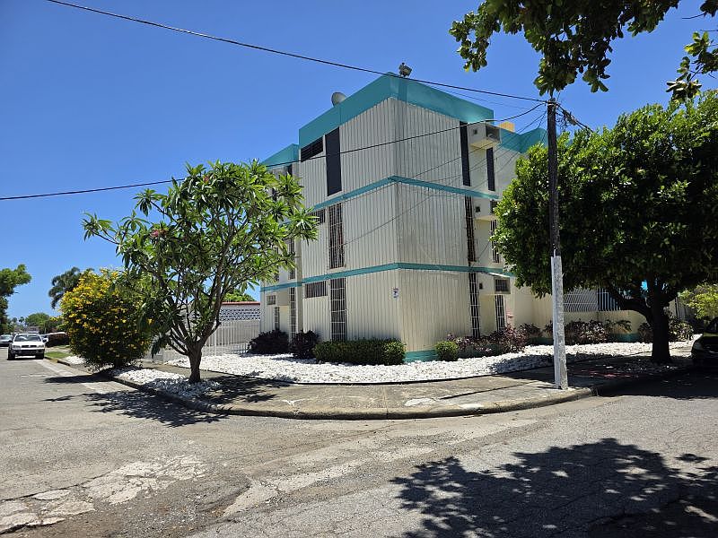 1st image of Cond Generalife Calle APT 101-14-3