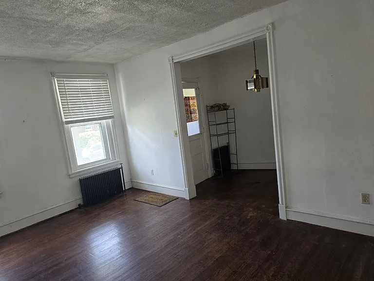 610 W 20th St #1 — Photo 11
