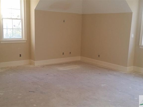 3rd image of 81 Waterway Dr
