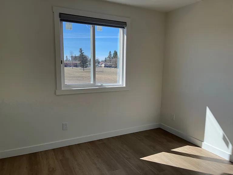 5001 60th Ave #201 — Photo 5