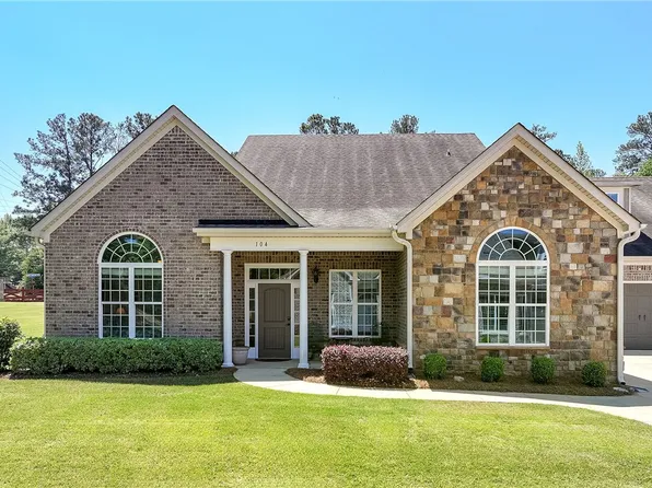 648 Villas Way Unit 104, Auburn, AL 36832