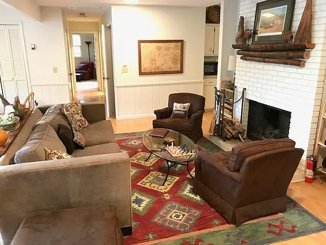 51 Fishpond Rd — Photo 2