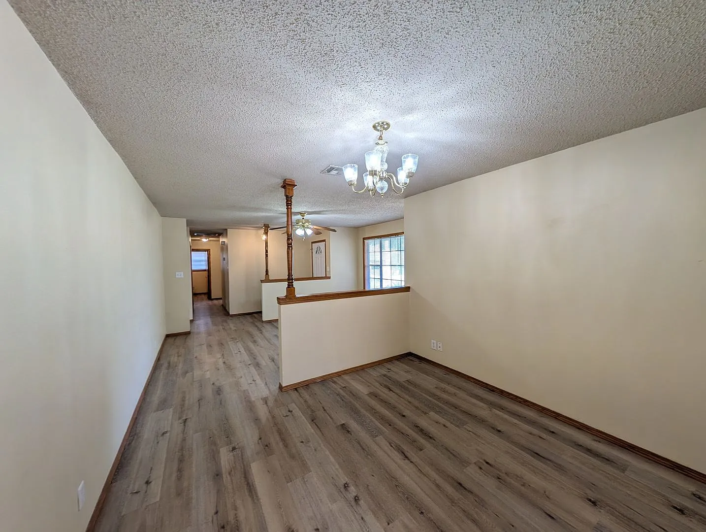 Spacious 3 bedroom home — Photo 4