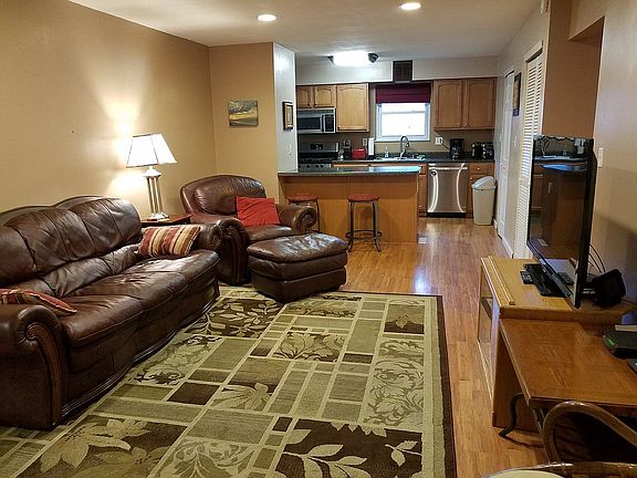 4th image of 416 Harvard Dr