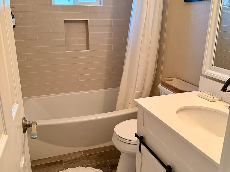 Main Level Bath