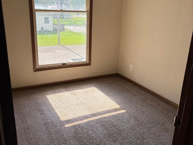 130 S Clay Street — Photo 9