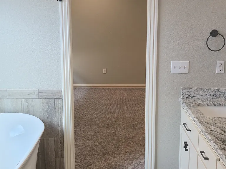 9026 Mayswood Pl — Photo 12