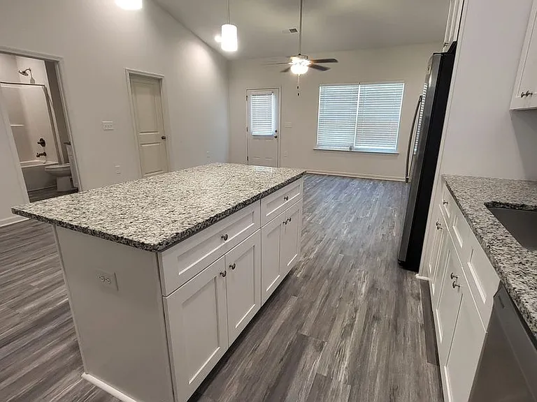 11810 Titan Ave — Photo 27