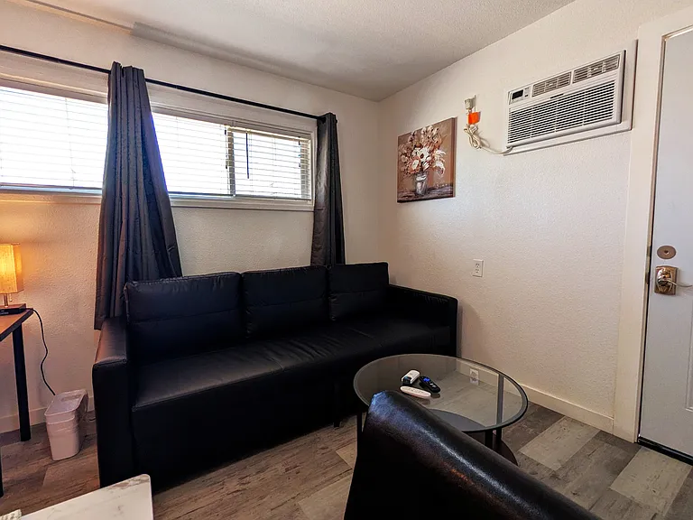 4220 Clairemont Dr #2 — Photo 13