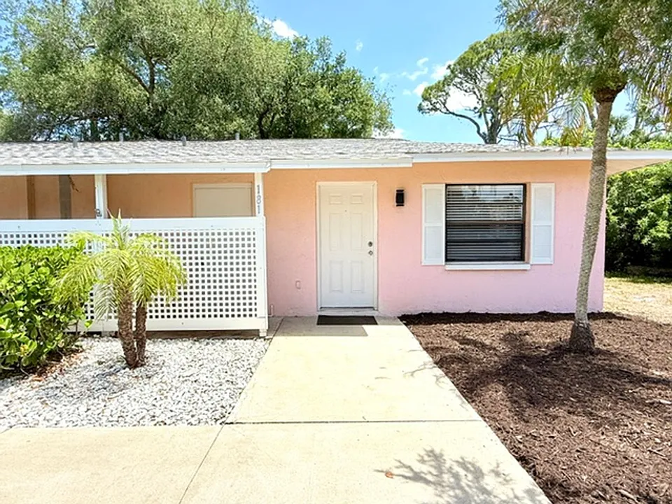 8388 S Tamiami Trl #115