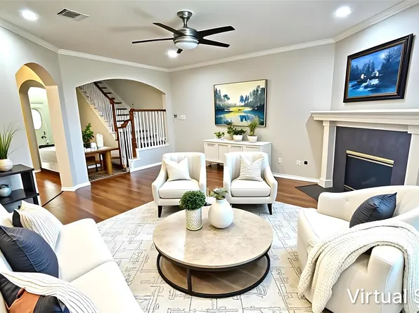 7511 S Linpar Ct, Houston, TX 77040