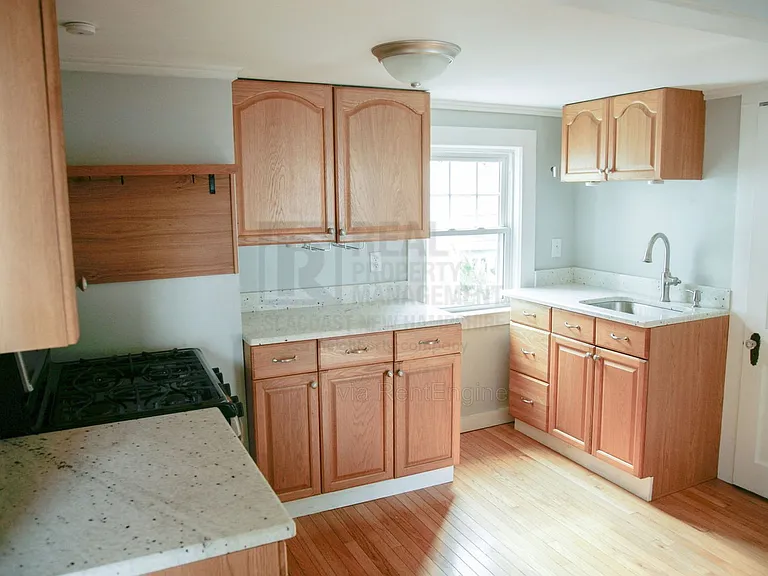 663 State St #3 — Photo 10