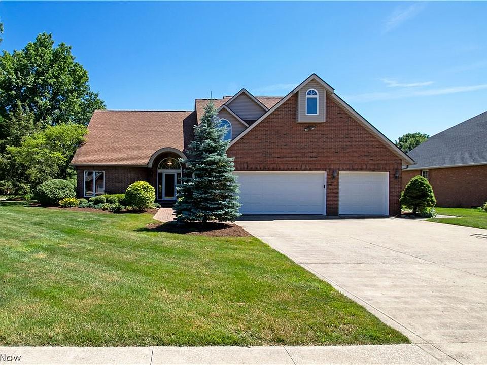 1st image of 301 Meadow Ln