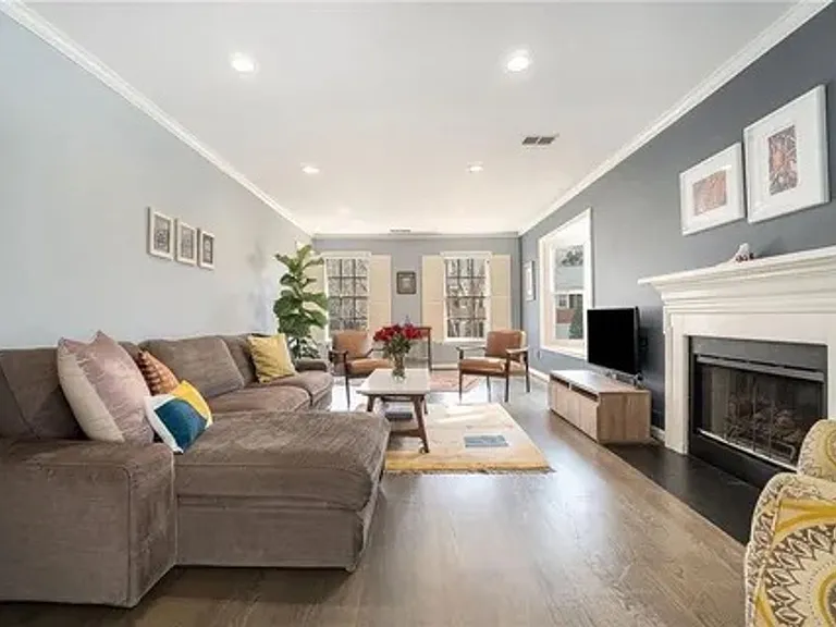 2368 Elon Way — Photo 6