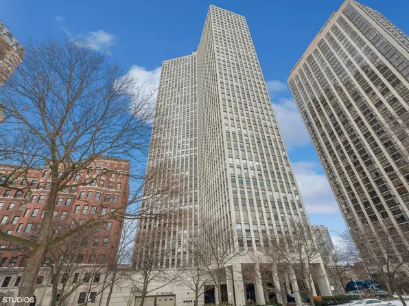2626 N Lakeview Ave #4112-10, Chicago, IL 60614