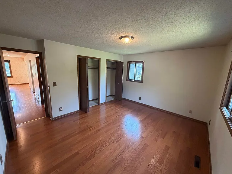 3303 Eddy Ln — Photo 7