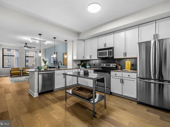 400 Massachusetts Ave NW APT 414, Washington, DC 20001