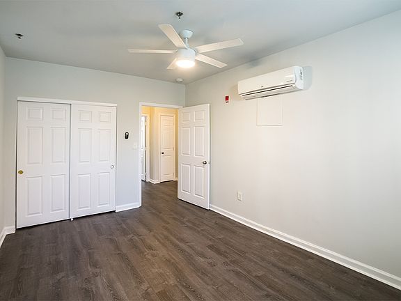 3rd image of 1501 W Allegheny Ave Unit 203
