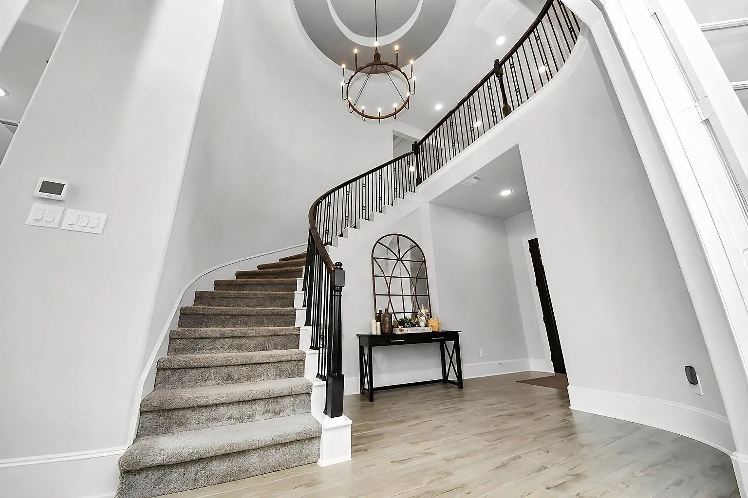 4 bed, 3.0 bath, 3258 sqft, $5,250 — Photo 3