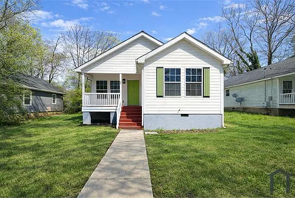 3 bed, 1180 sqft, $2,050 — Photo 2