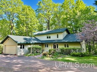 E5420 N Star Rd, Ironwood, MI 49938