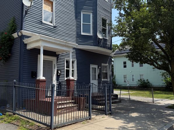 297 Admiral St #2