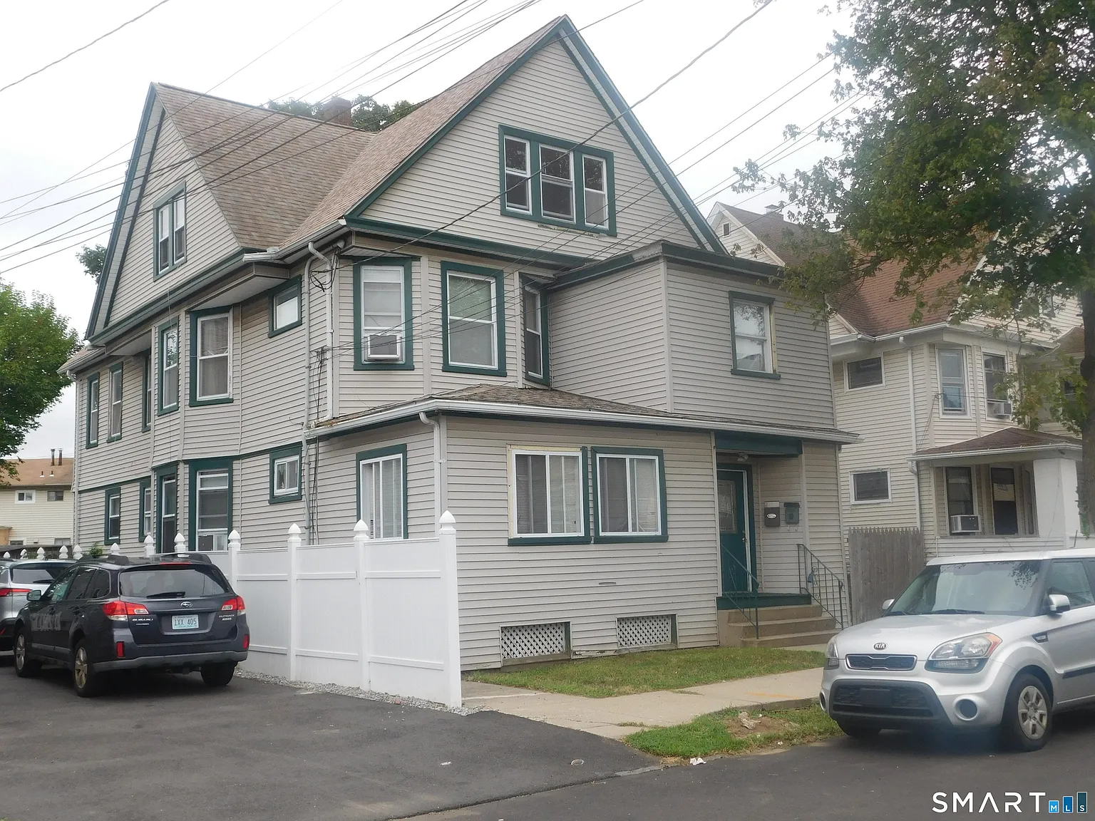 2 bed, 1.0 bath, 800 sqft, $1,800 — Photo 1