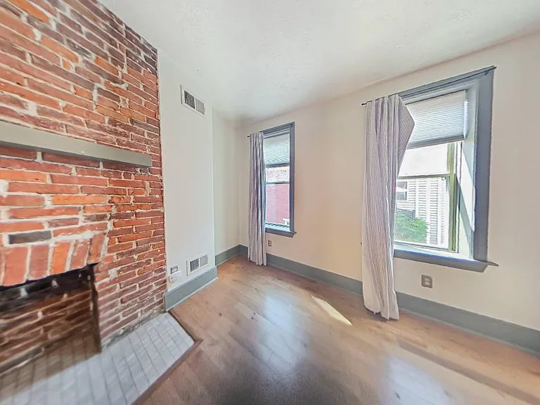 4817 Blackberry Way — Photo 6