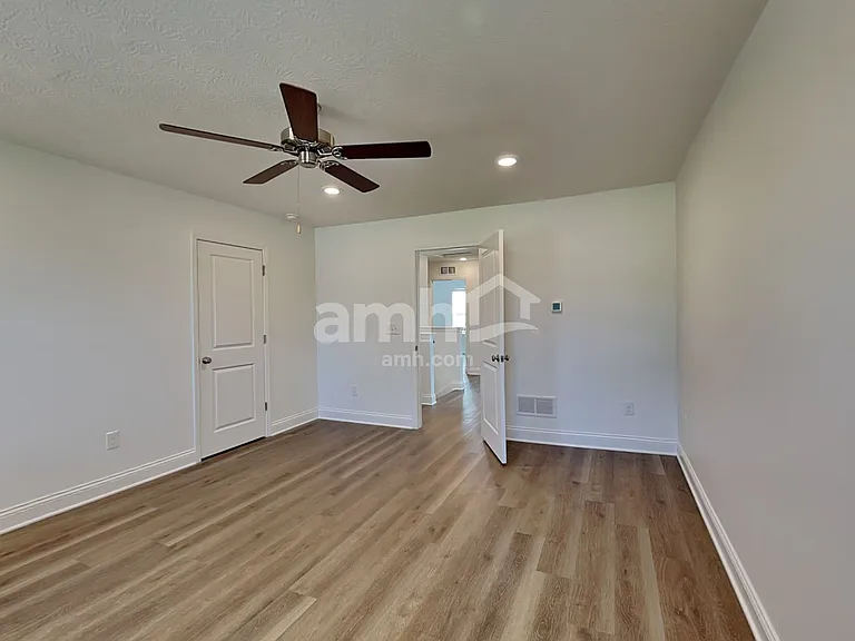 1373 Park Pl S — Photo 10