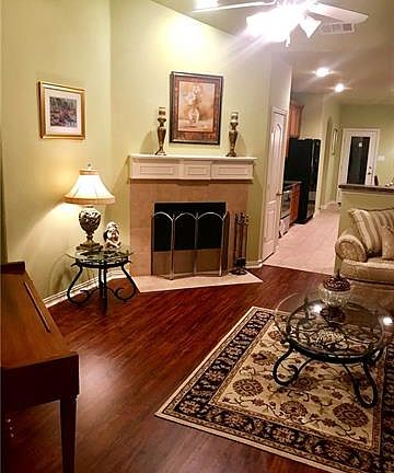 5th image of 15933 Alvarado Dr