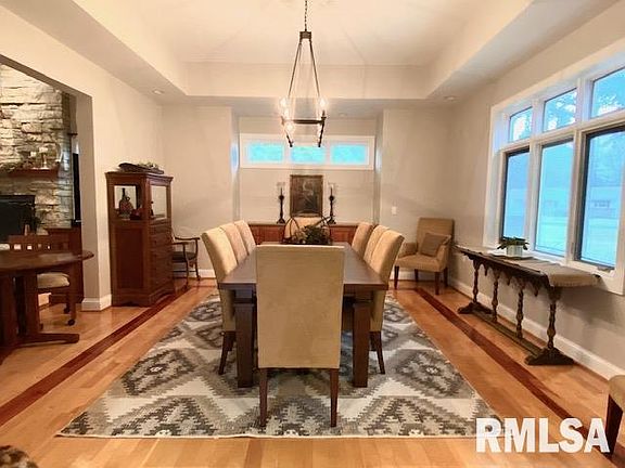 5th image of 8 Hillcrest Dr