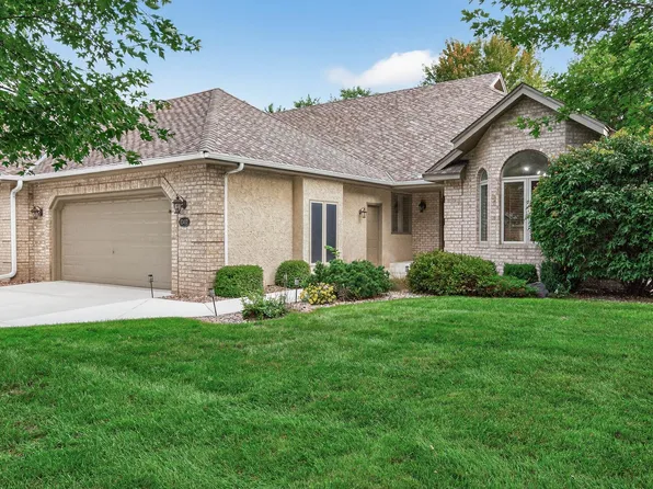 10417 Fawns Way, Eden Prairie, MN 55347