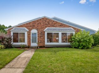 1975 Sudbury Dr, Hoffman Estates, IL