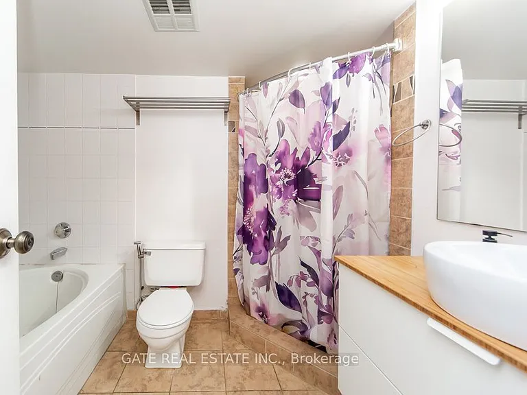 1 Rowntree Rd #1111 — Photo 31