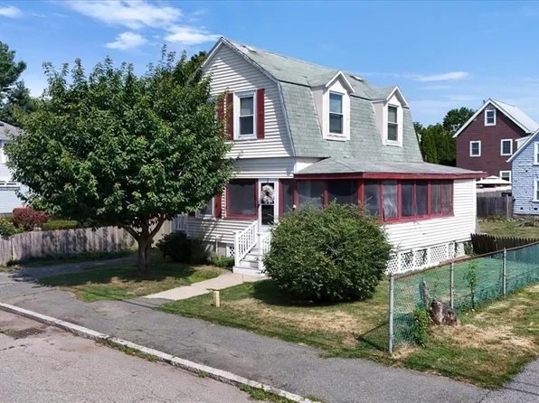 78 Turner St, Quincy, MA 02169