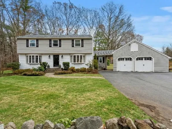 575 Essex St, South Hamilton, MA 01982