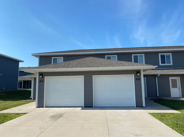 Brecken Place, 901 E Olive St #801, Marshalltown, IA 50158