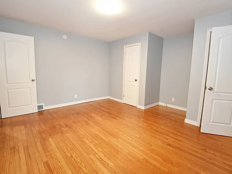 56 West St — Photo 11