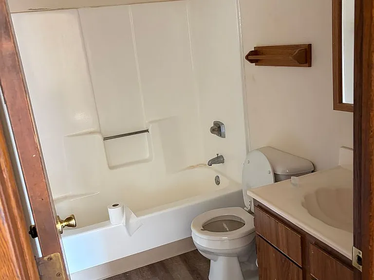2024 Green Tree Rd #1-8 — Photo 5