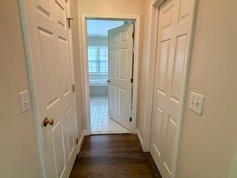 6961 Suncrest Dr — Photo 25