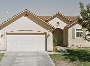1109 Toschi Dr, Madera, CA 93637