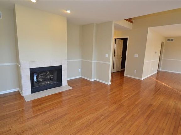 5th image of 183 Wild Ivy Ct