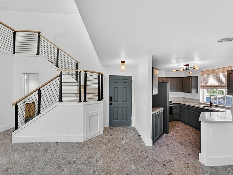 1133 Sandy Creek Dr — Photo 7