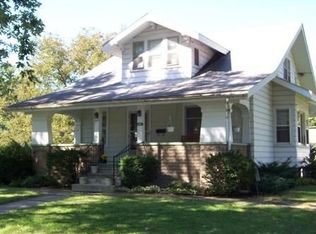 510 N Edwards St, Altamont, IL 62411